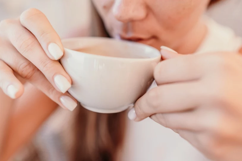 Nahraďte skořici a kardamom v kávě tímto kořením. Zvýrazňuje chuť a snižuje