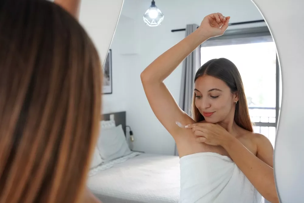 Tento domácí antiperspirant funguje lépe než u obchodu. Uděláte to ze 4 ingrediencí